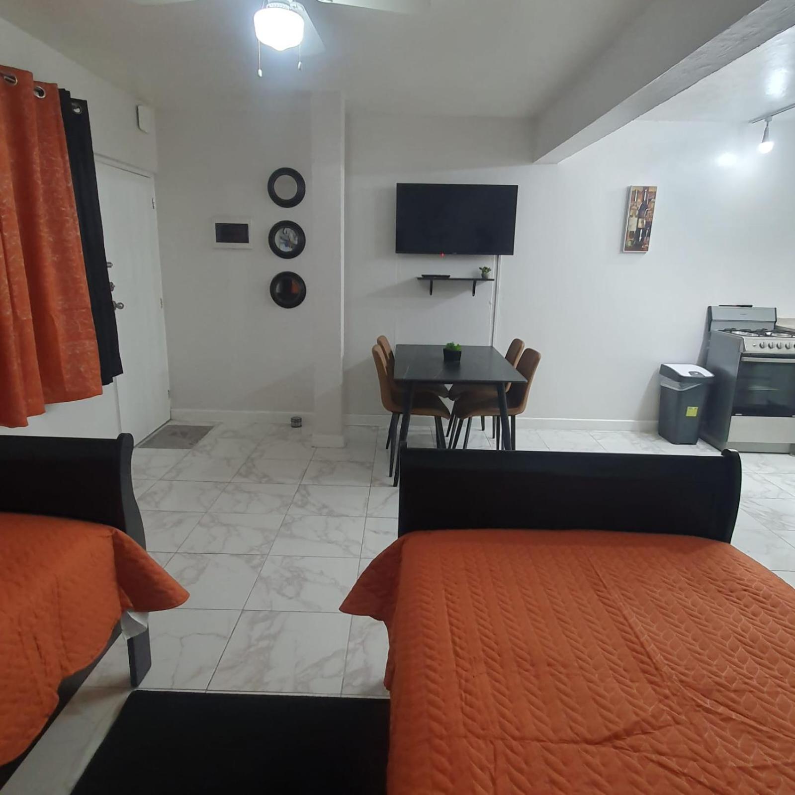 Appartement The Castle à Philipsburg  Extérieur photo